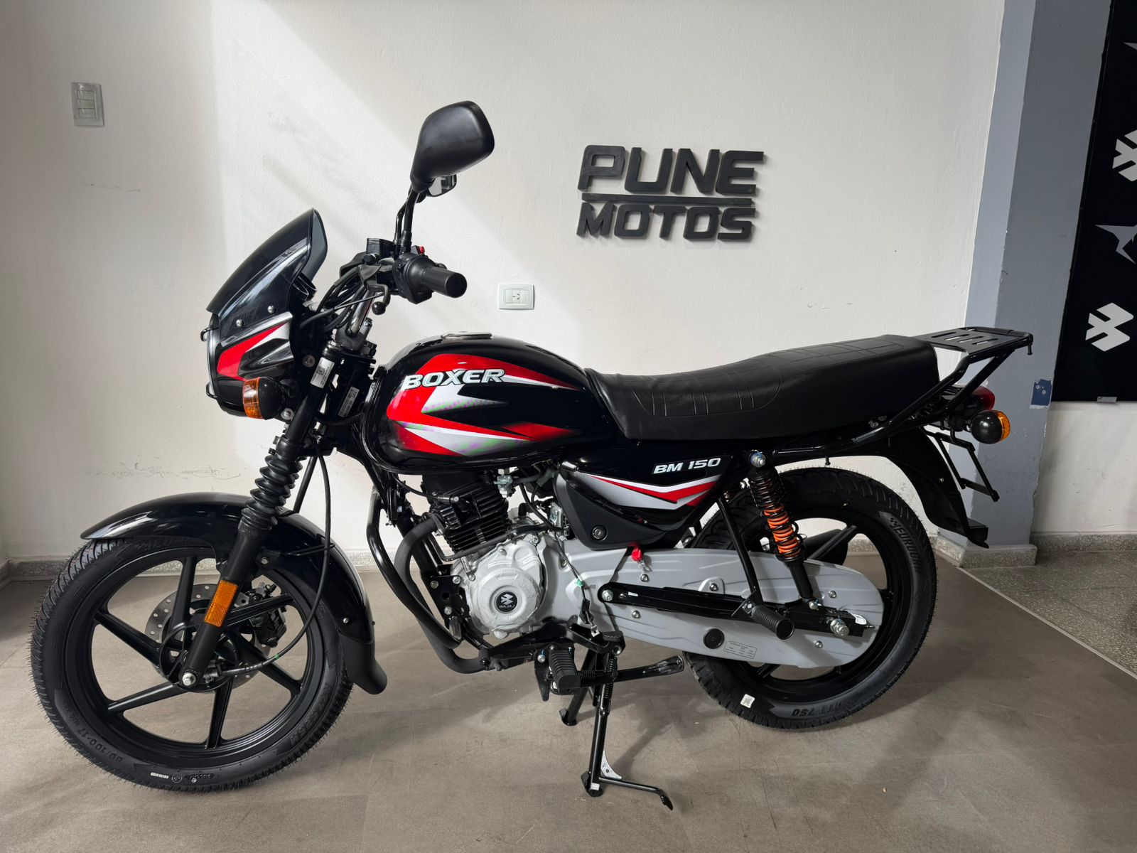 Bajaj Boxer 150 Full - Imagen 8