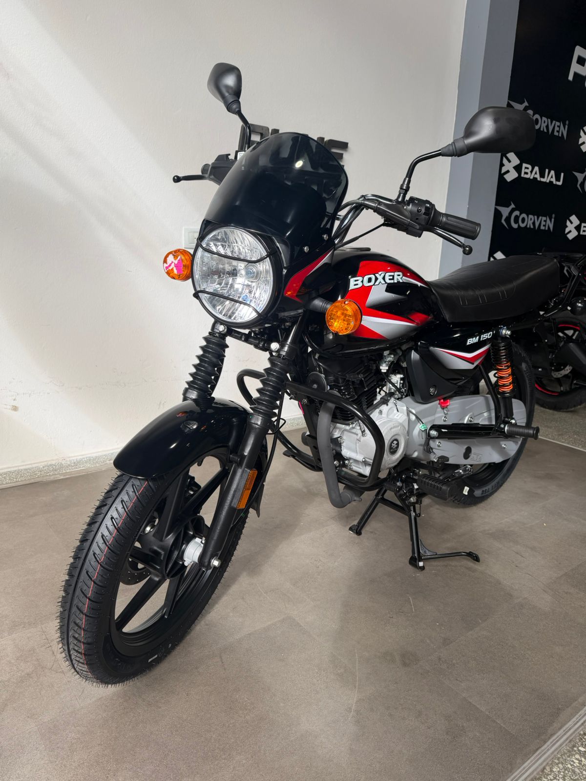 Bajaj Boxer 150 Full - Imagen 11